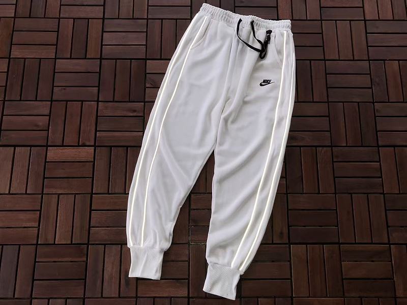 Nike Trousers 12