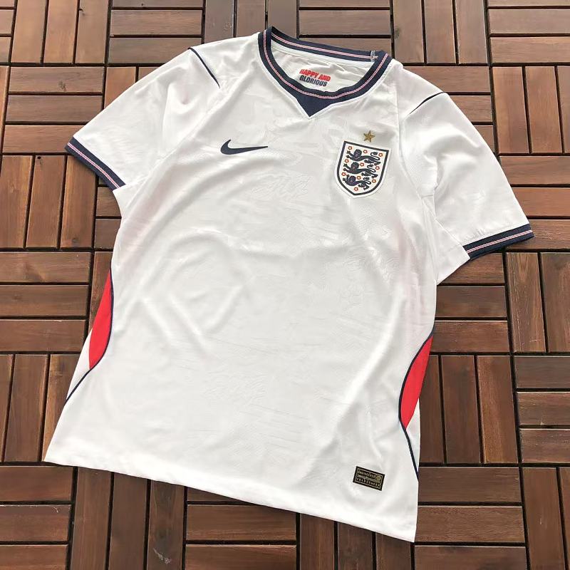 Football T-shirt · 4