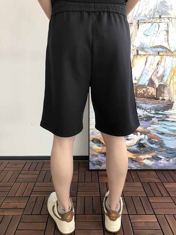 G C I Shorts · 4