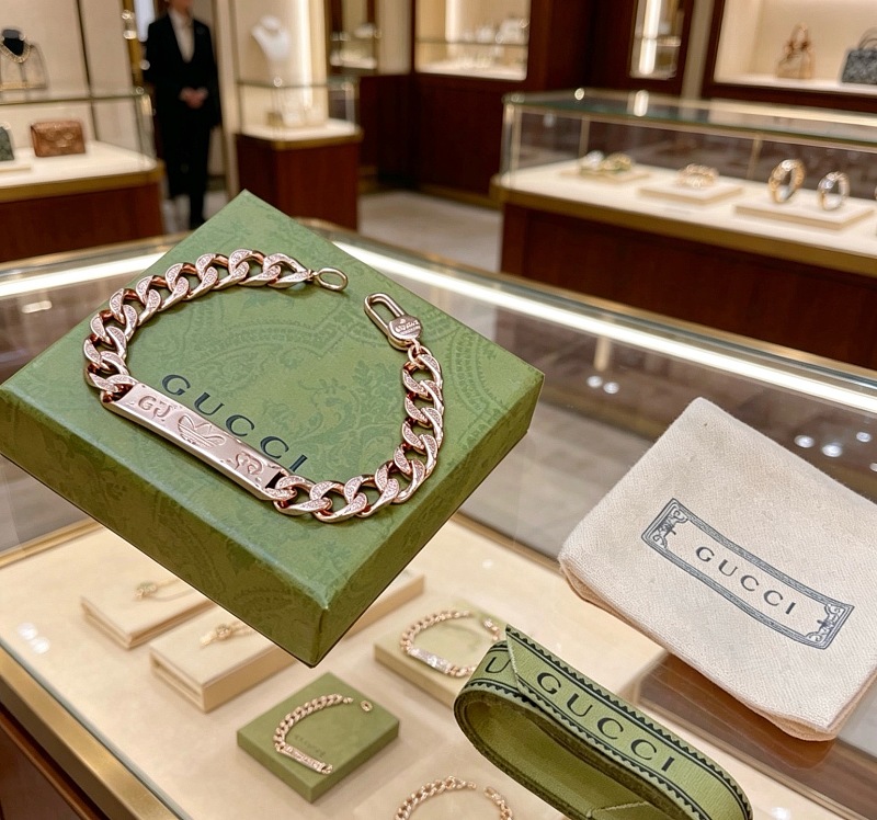 G C I Jewelry · 5