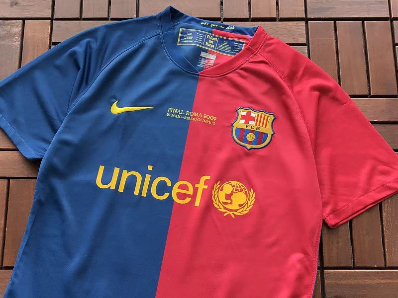 Football T-shirt · 6