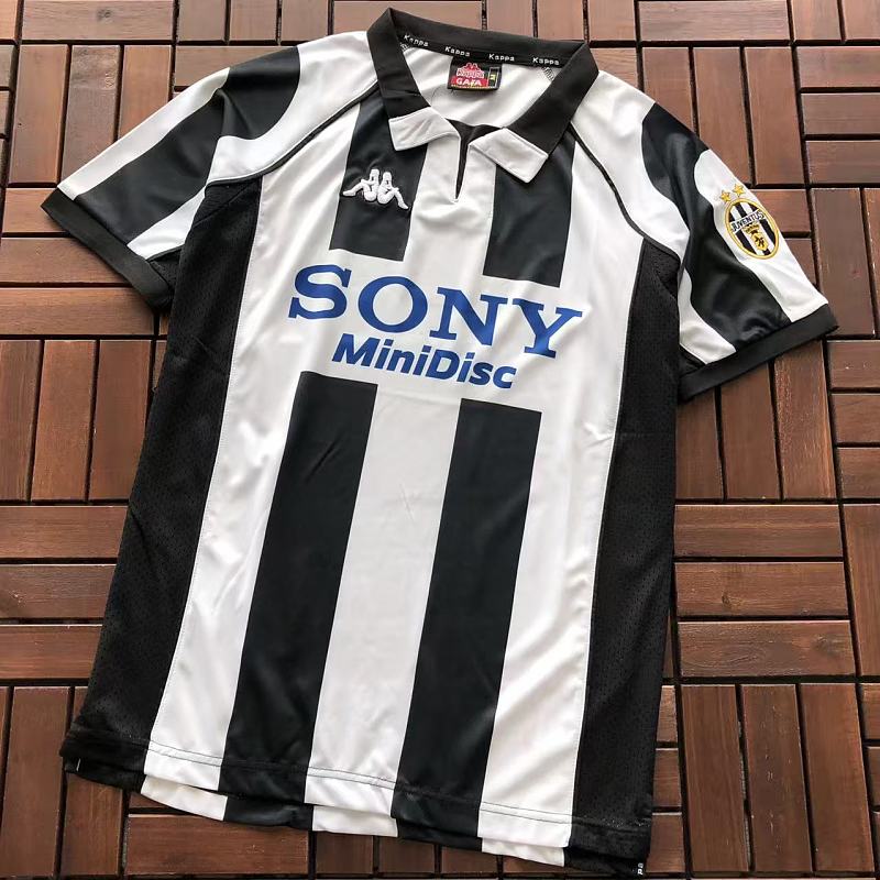 Football T-shirt · 4