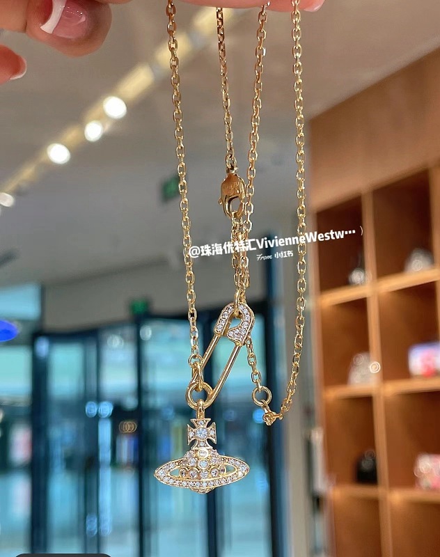 Vivienne Westwood Jewelry 3