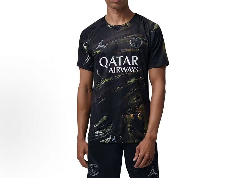 Football T-shirt · 3