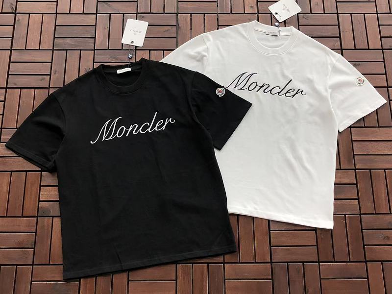 M R T-shirt · 6