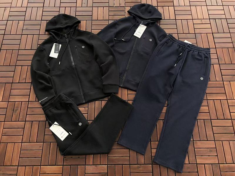 L Ul M N Hoodie Trousers · 5