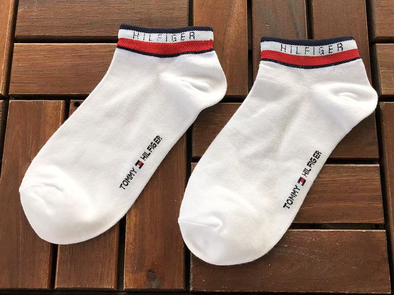 T H R Socks 5