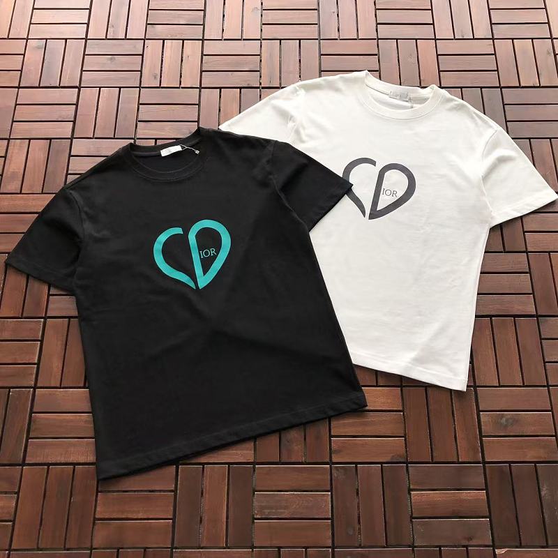 D O T-shirt · 5