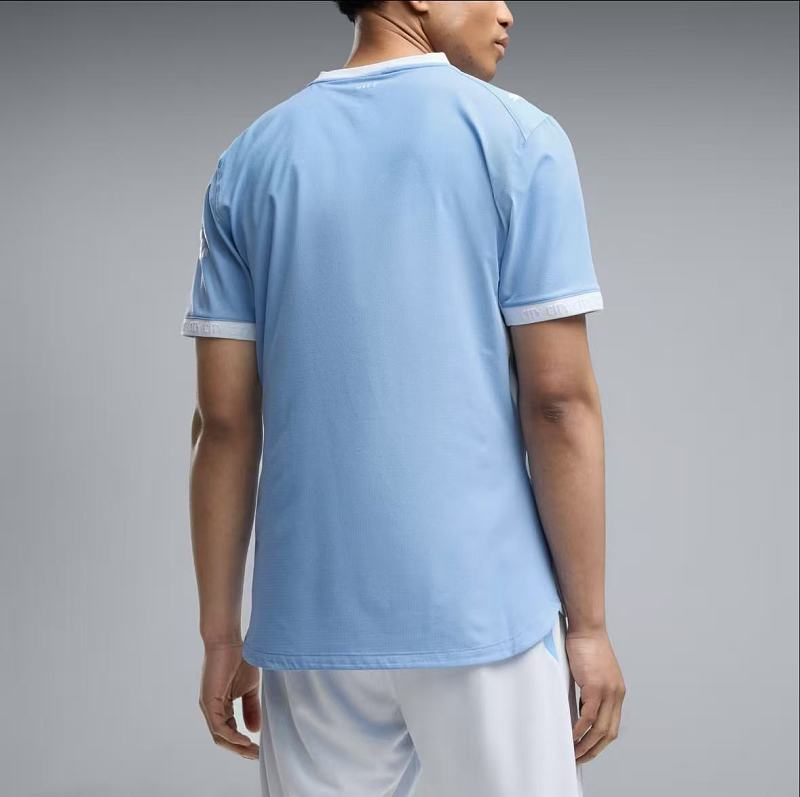 Football T-shirt · 4