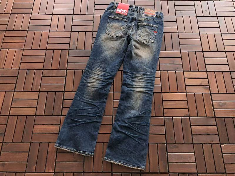 D E E Jeans · 4