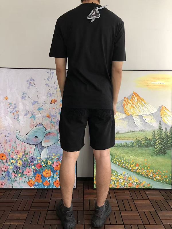 P La E T-shirt · 5