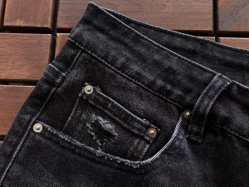 Amiri Jeans 10