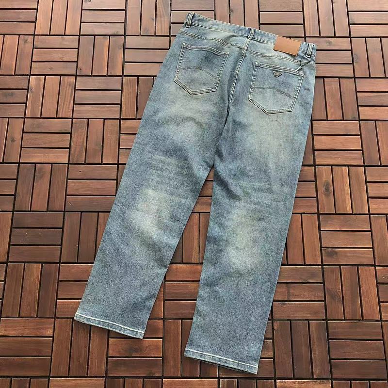 E P R A M N Jeans 5