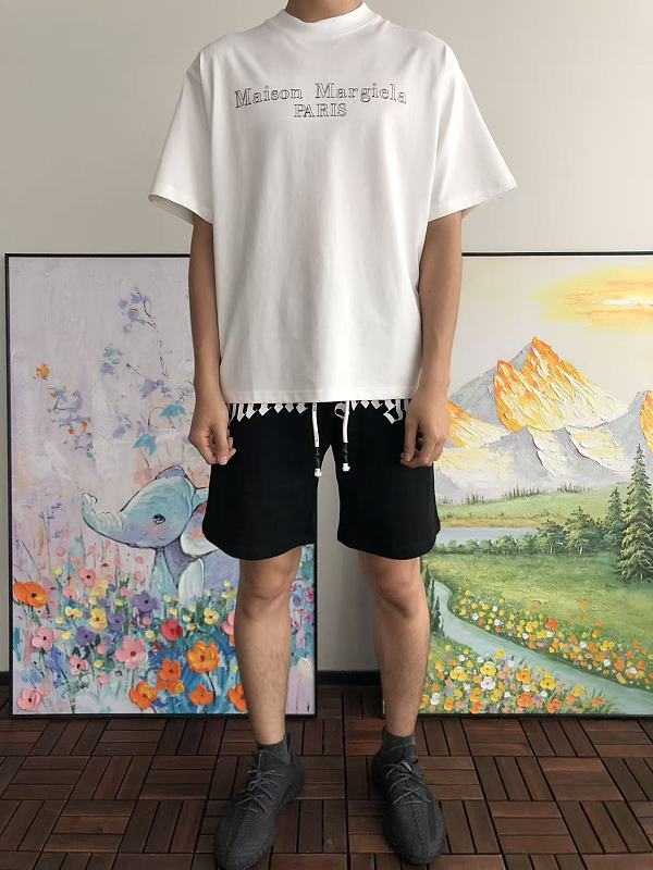 M Is N M R Ie A T-shirt 3