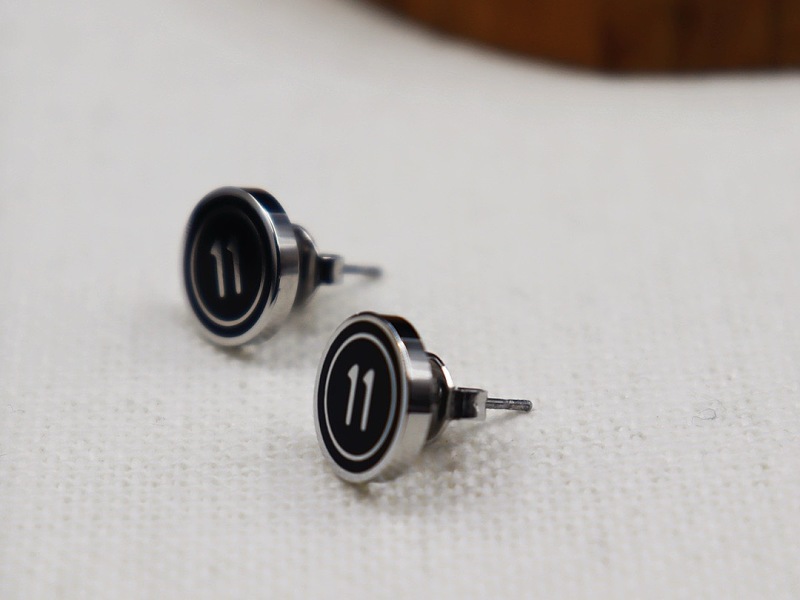 M Is N M R Ie A Jewelry 4