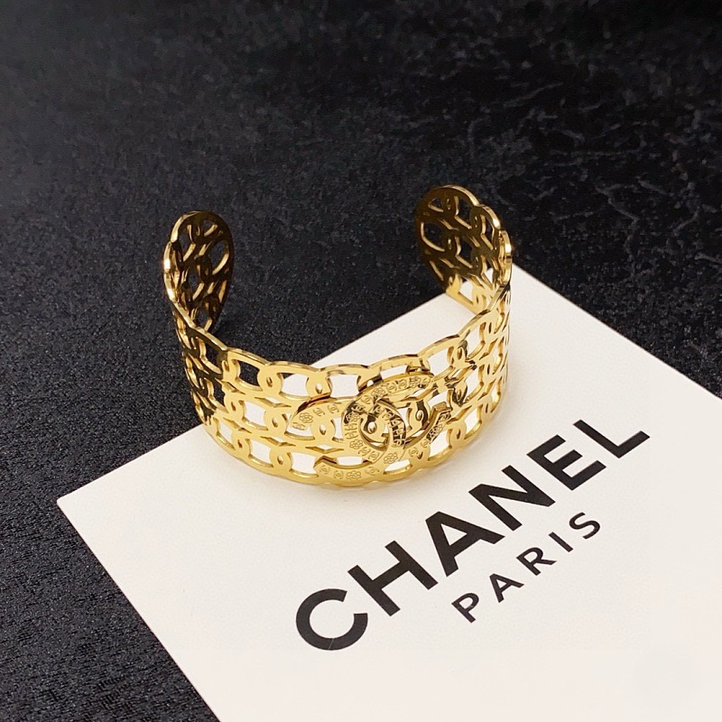 C A E Jewelry · 3