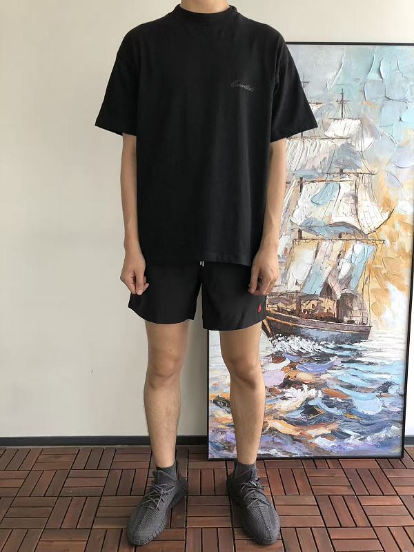 Essentials T-shirt 11