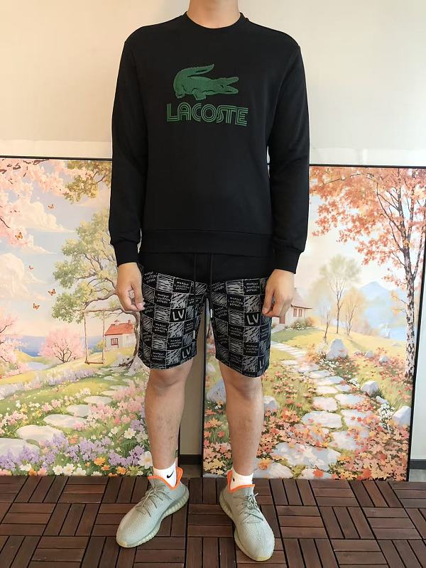 L C St Sweater · 4