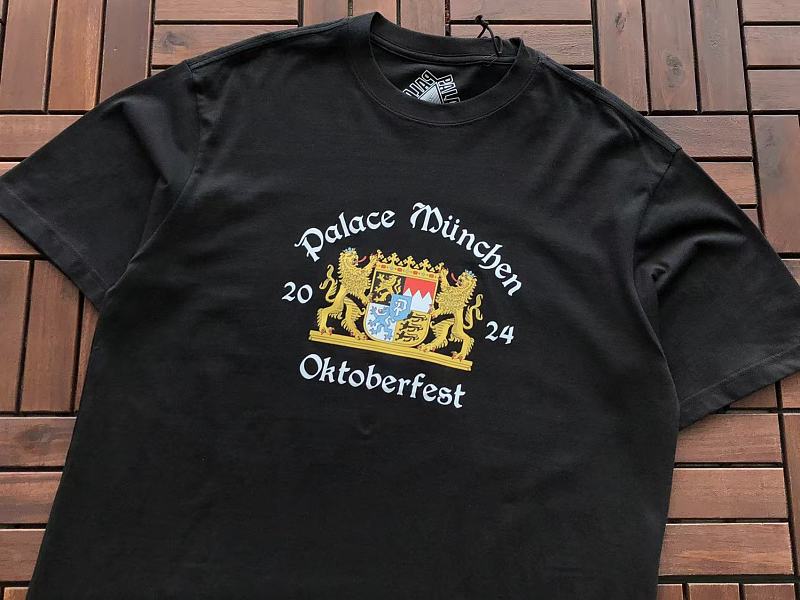 P La E T-shirt 9