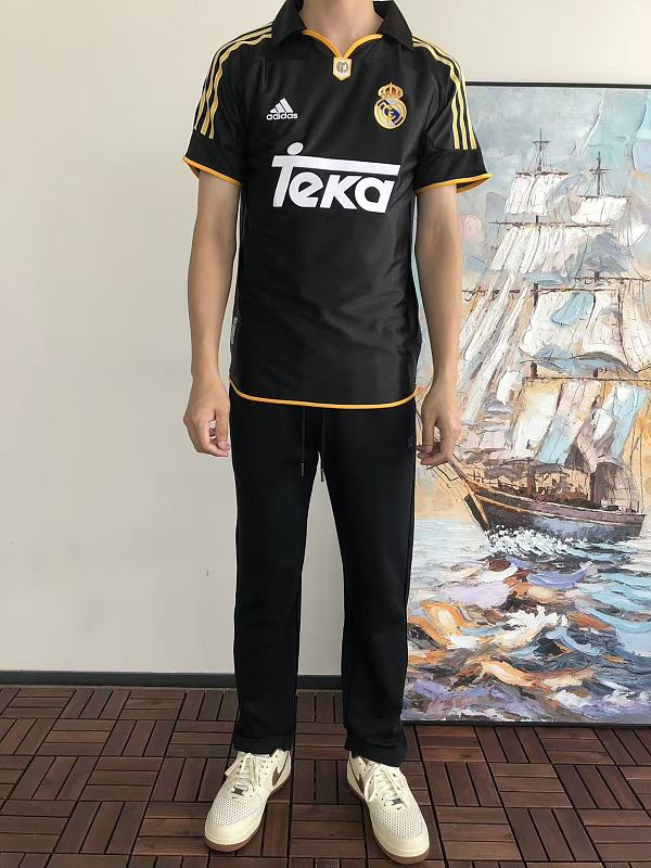 Football T-shirt · 6