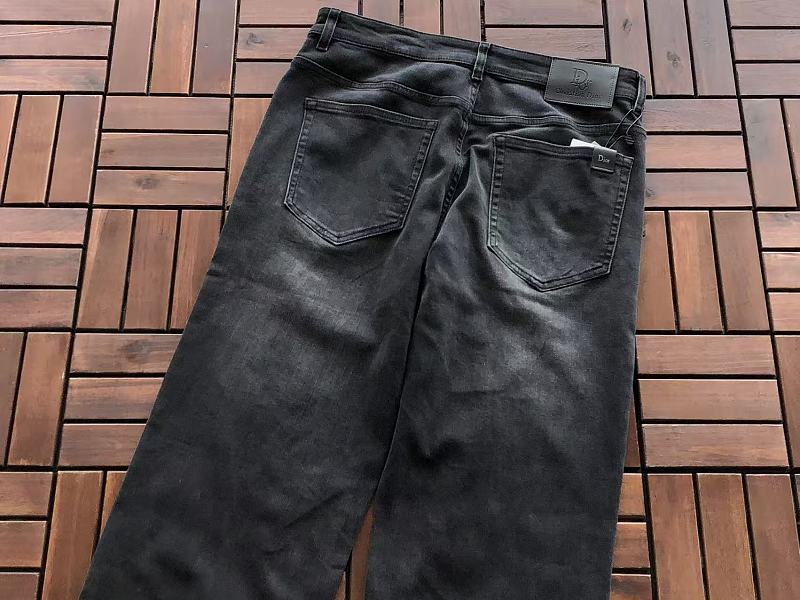 D O Jeans · 5