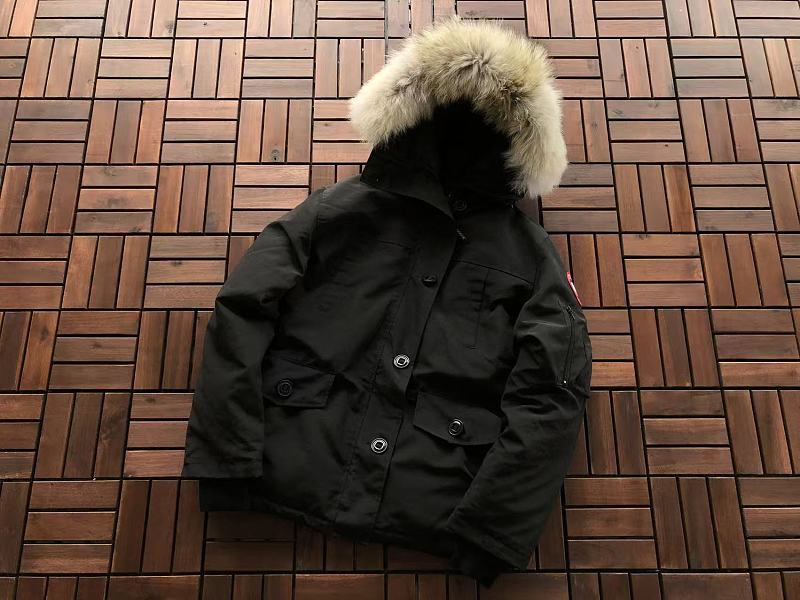 C N A G Ee Down Jacket · 6