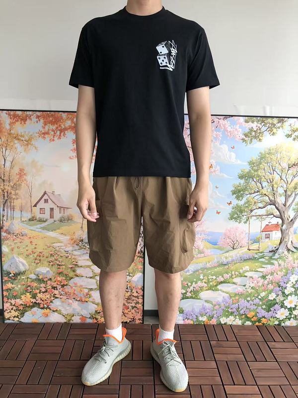 St S Y T-shirt · 4