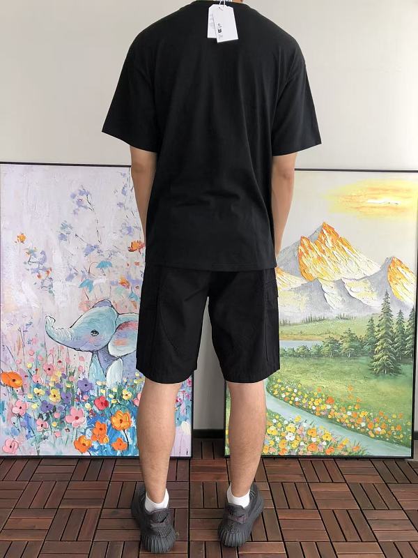 C S Bl C T-shirt · 4