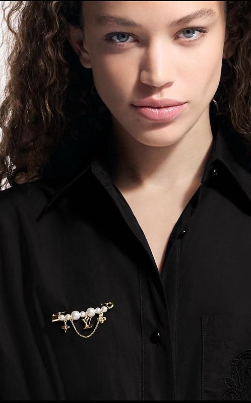 L Jewelry 12