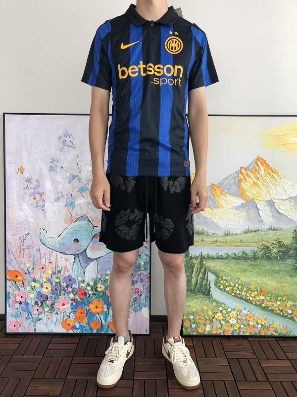 Football T-shirt · 5