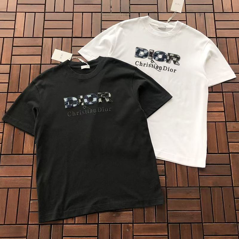 D O T-shirt 5