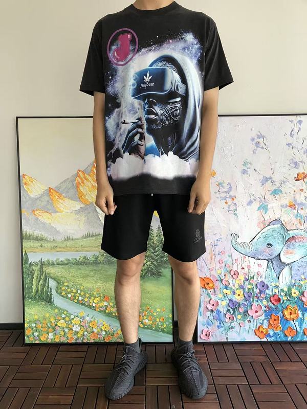 Fashion T-shirt · 3