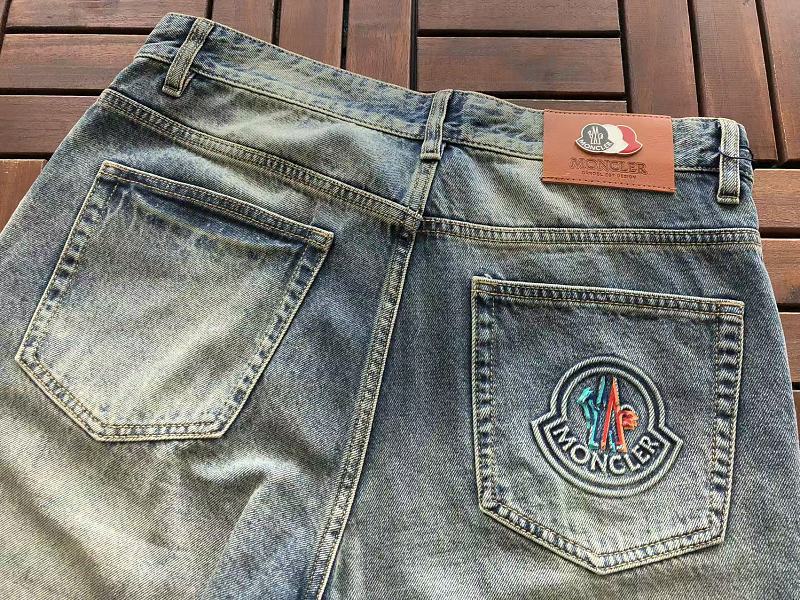 M R Jeans 8