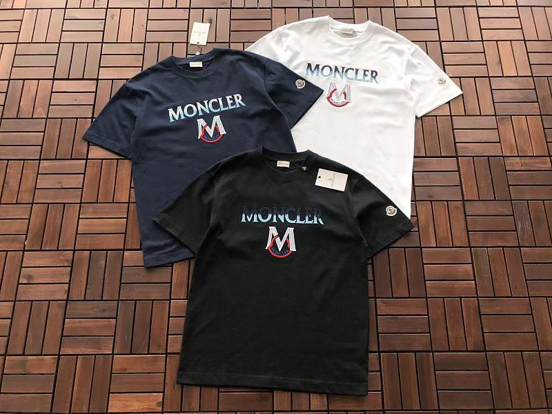 M R T-shirt · 6