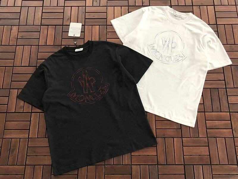 M R T-shirt · 6