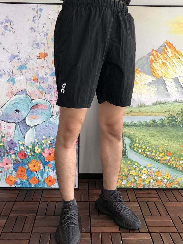 On Ru I G Shorts · 4
