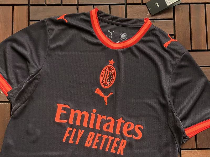Football T-shirt · 6