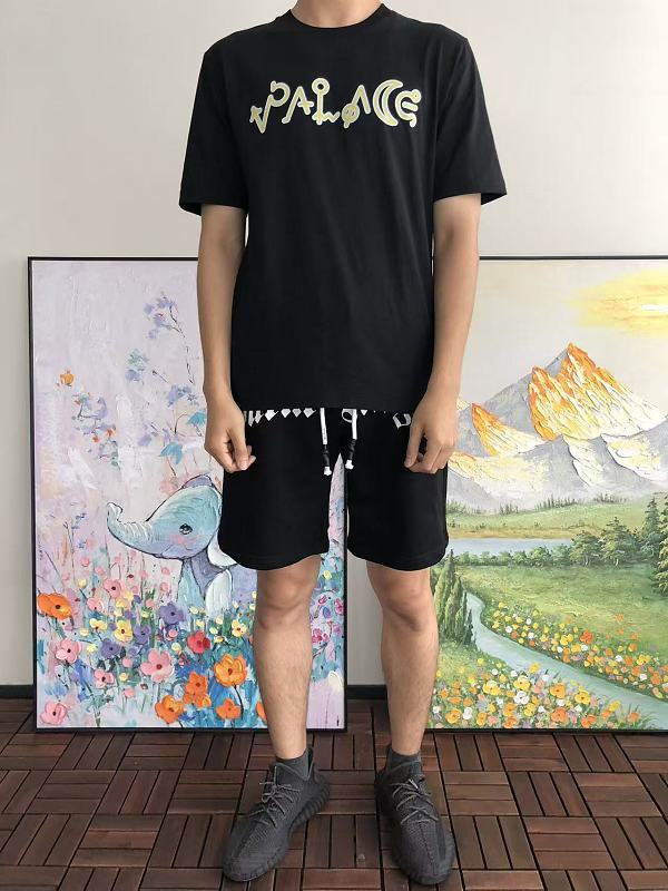 P La E T-shirt · 4