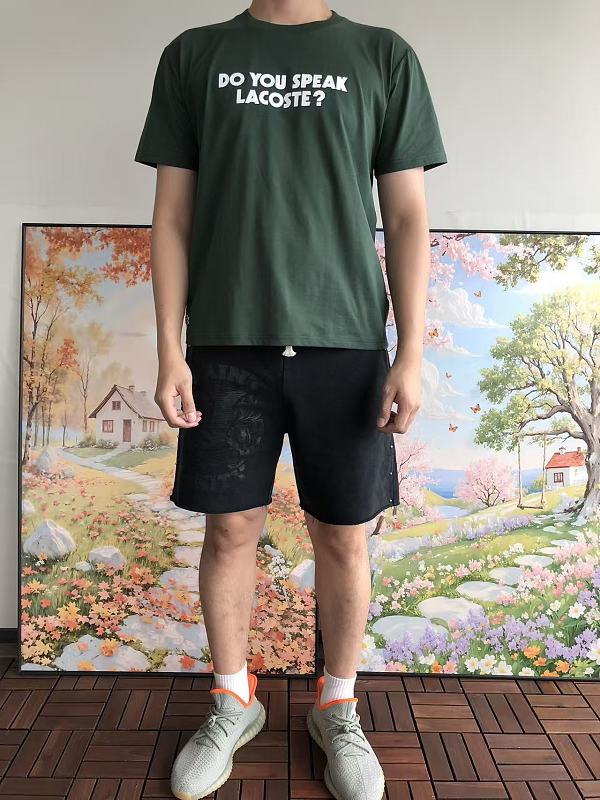 L C St T-shirt · 4