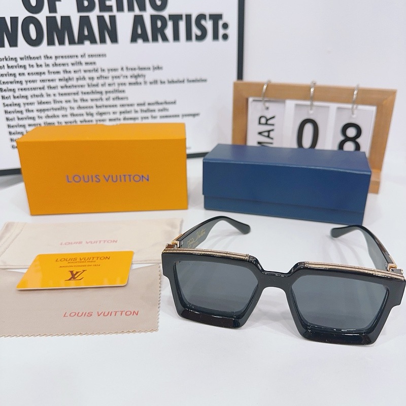 L Sunglasses