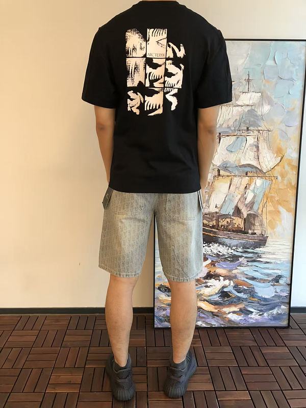 A T Yx T-shirt · 4