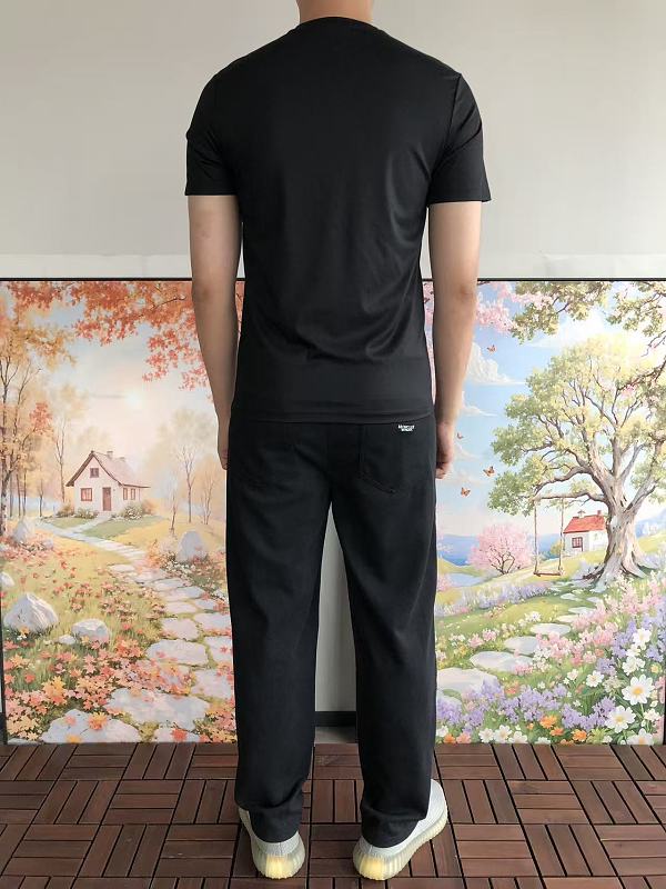 G C I T-shirt · 4