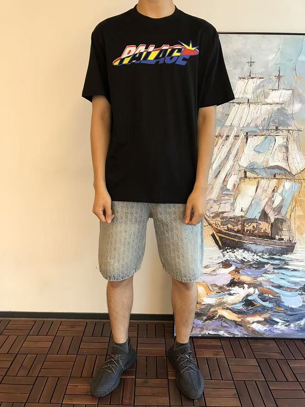 P La E T-shirt · 4