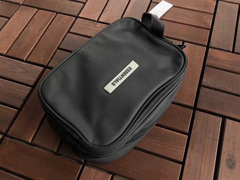 Essentials Bag 7