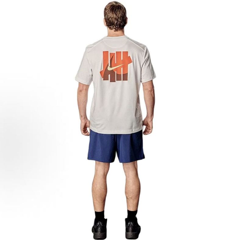 Undefeated & N K T-shirt · 4