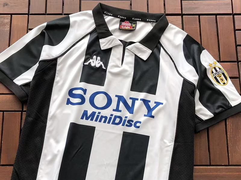 Football T-shirt · 6