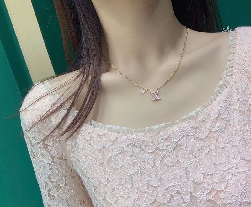 L Jewelry 10