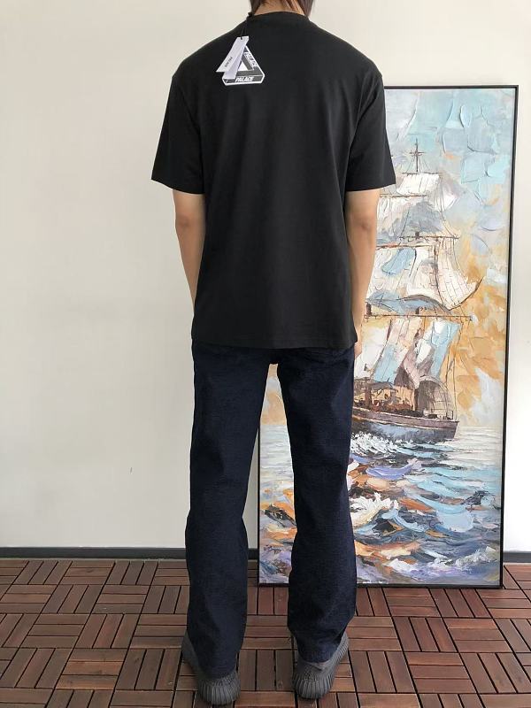 P La E T-shirt · 4