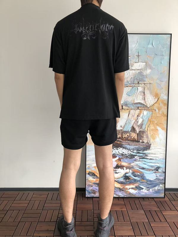 B L Ia A T-shirt 4