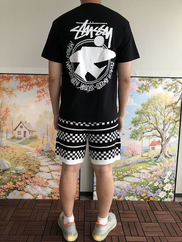 St S Y T-shirt · 4